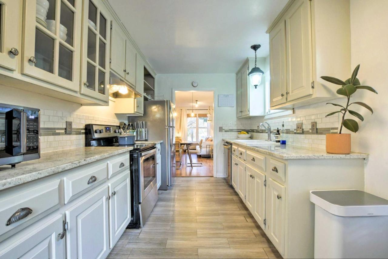 Home With Outdoor Oasis In Downtown Raleigh! Exterior photo